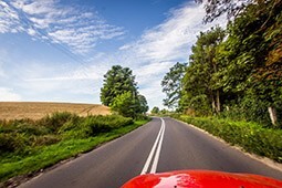 How to drive in the USA: 4 top tips
