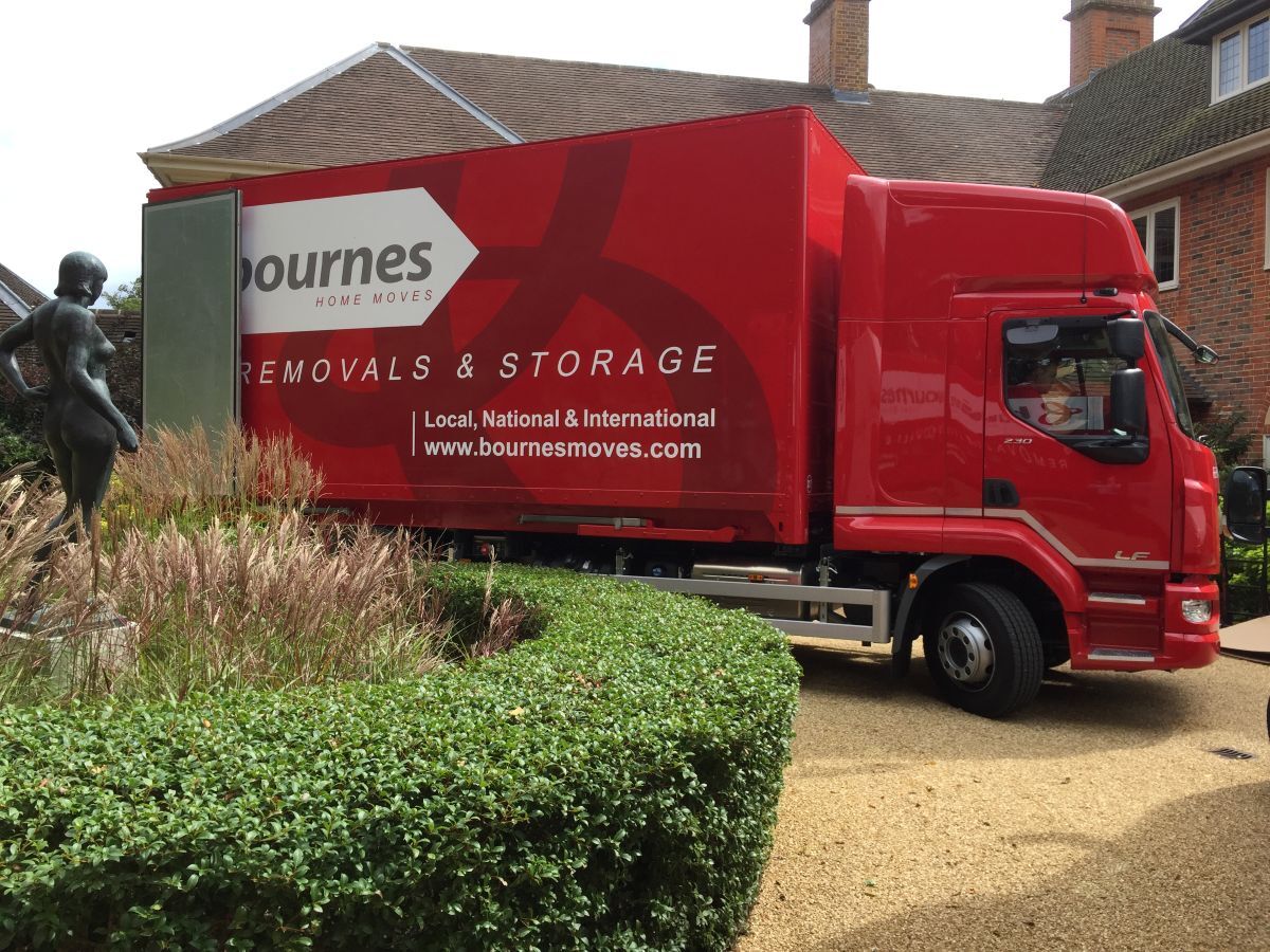 Bournes moving fine art