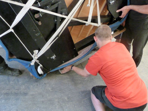 Professional-Piano-handling